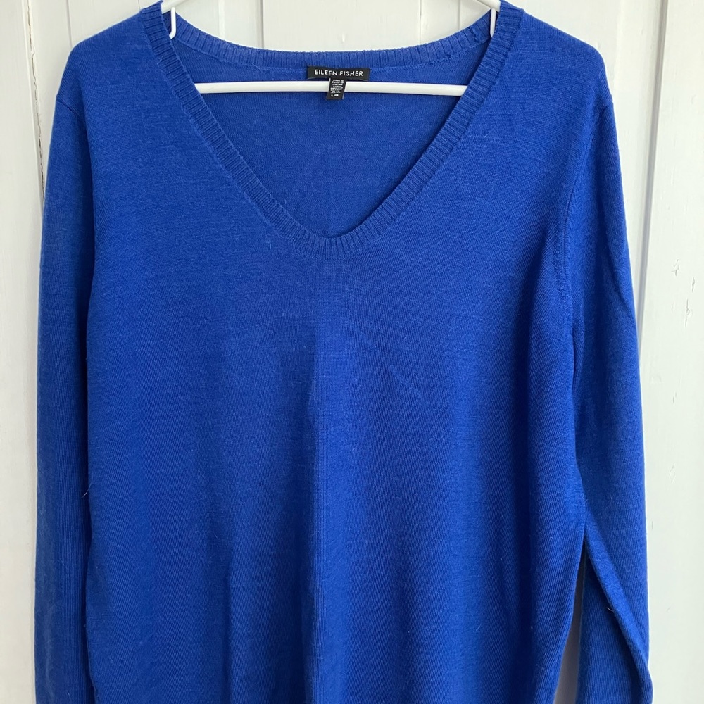 EUC Eileen Fisher Royal Blue V Neck 100% Merino Wool Sweater Size Large